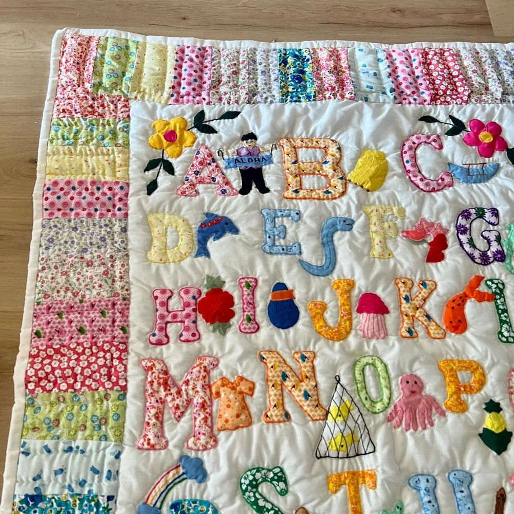 VTG Aloha Hawaii Patchwork Quilt ABC Hanging Baby Blanket Alphabet Bedding